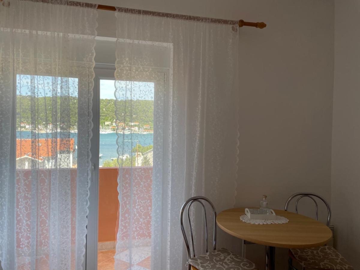 Guesthouse Tariba Supetarska Draga Exterior foto